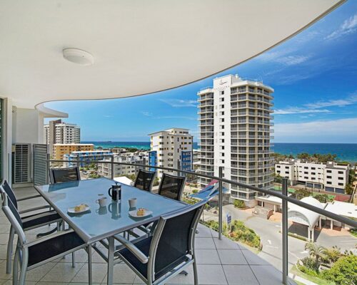 2_5-bed-maroochydore-accommodation-1200-7